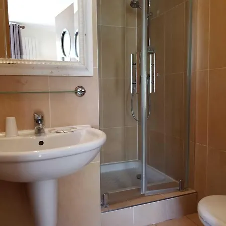 Hotel Tingis Paris