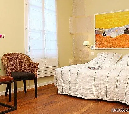 Otel Tingis Paris