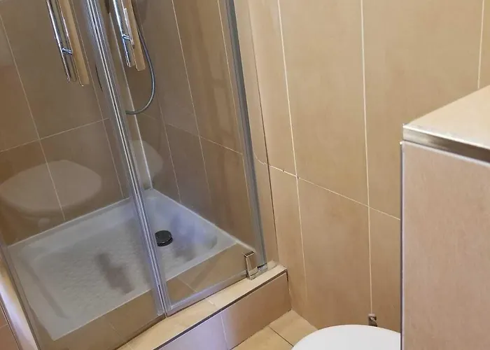 Отель Tingis 2*