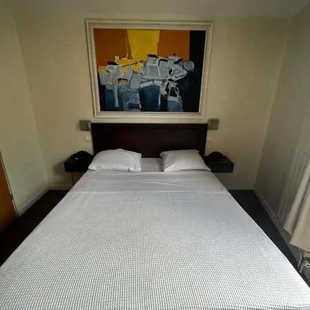 Tingis Hotel Parigi